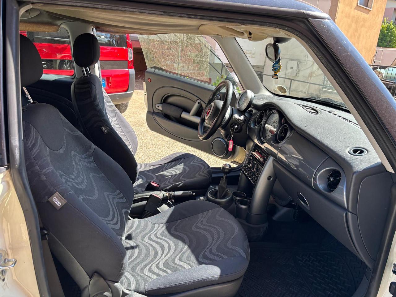 Mini 1.6 16V One