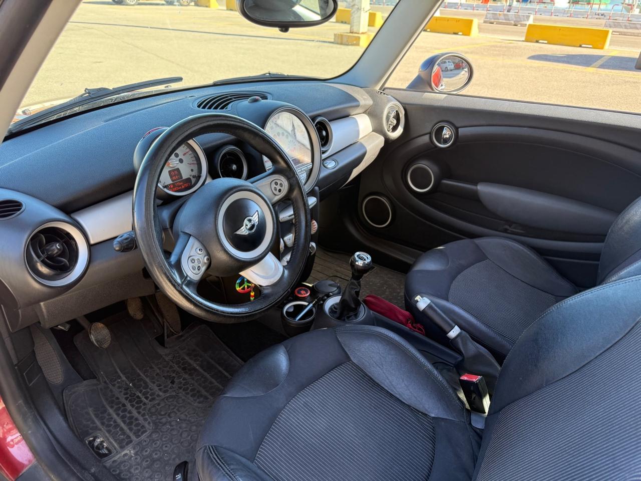 Mini 1.6 16V Cooper D