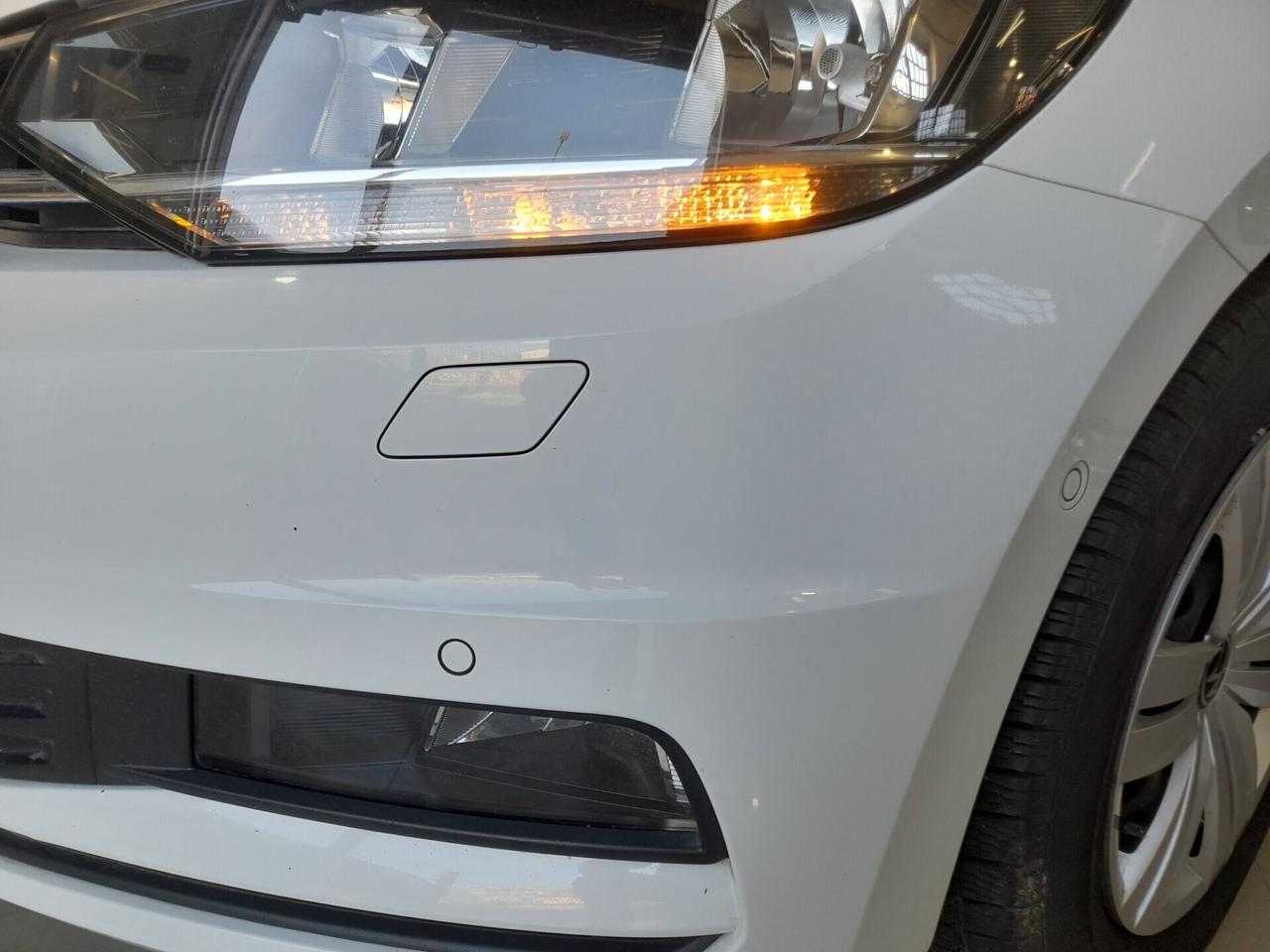 Volkswagen Touran 2.0 TDI 7 POSTI