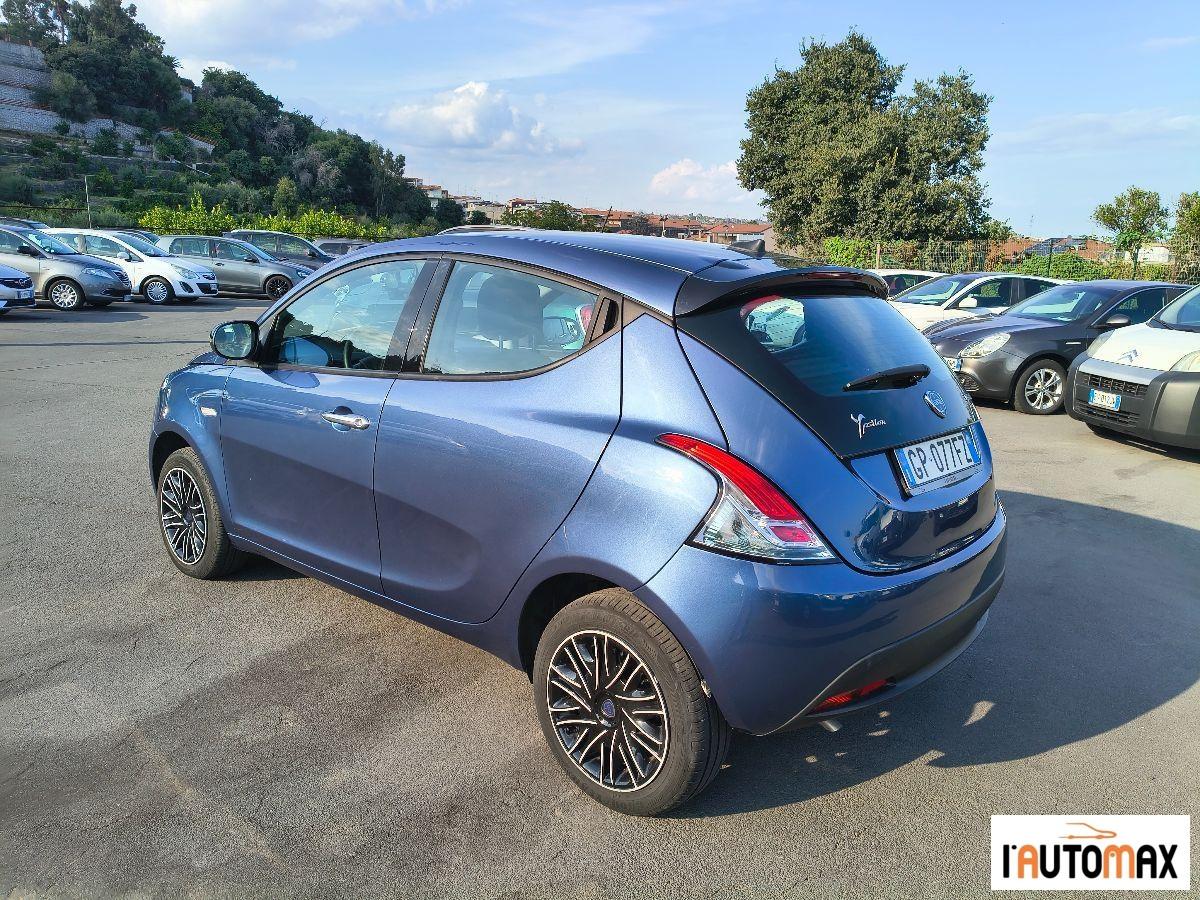 LANCIA - Ypsilon - 1.0 FireFly 5p. S&S Hybrid Oro