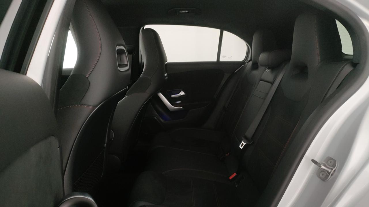 Mercedes-Benz A 200 d AMG Line Advanced Plus auto