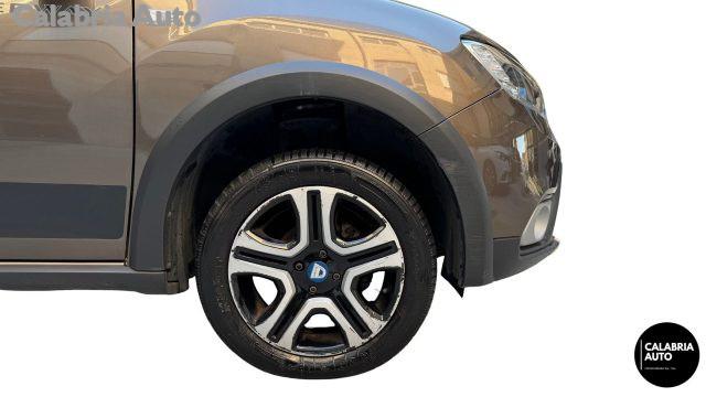 DACIA Sandero Stepway 1.0 TCe 100CV ECO-G 15th Anniversary