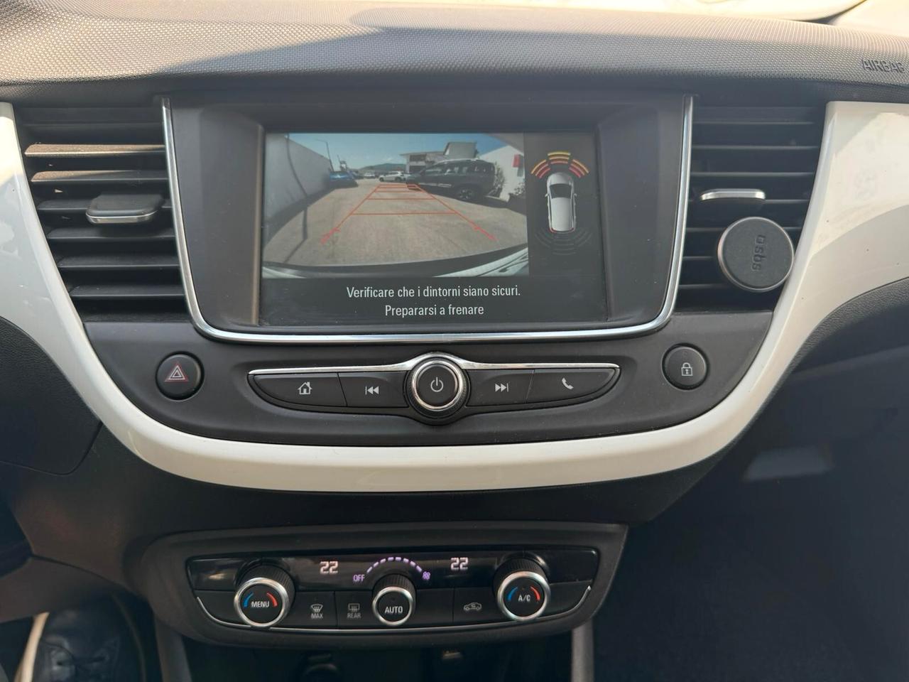 Opel Crossland 1.2 83CV Design & Tech CarPlay Camera