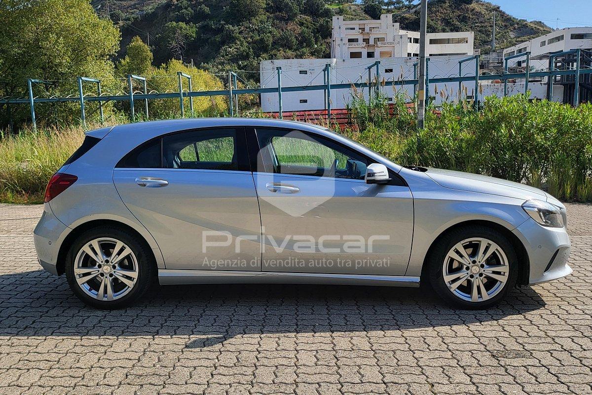 MERCEDES A 200 d Automatic Premium