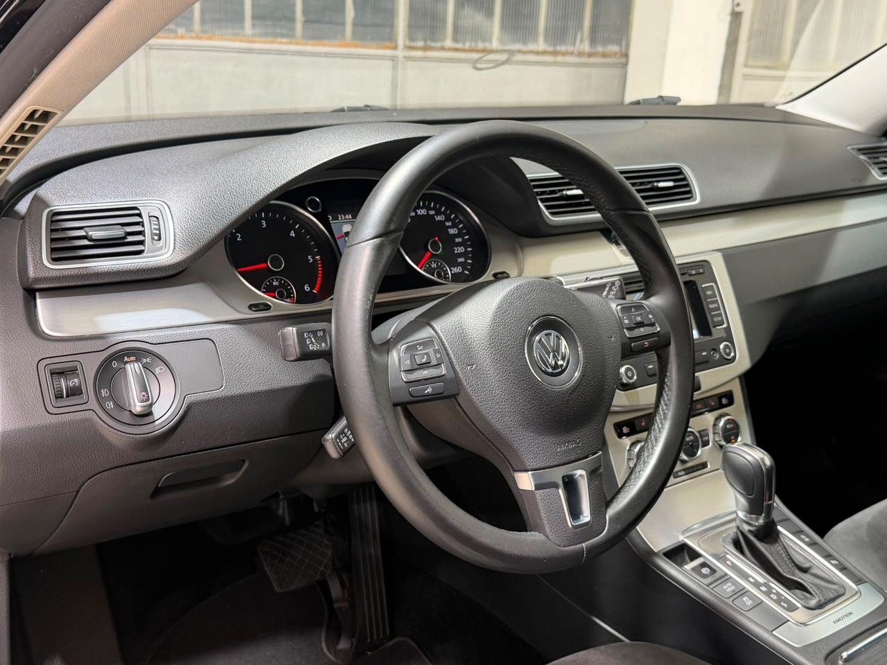 Volkswagen Passat Var. 2.0 TDI 4mot Highline Aut 4X4