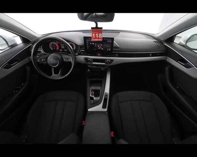 AUDI A4 Avant 35 TFSI S tronic Business Advanced