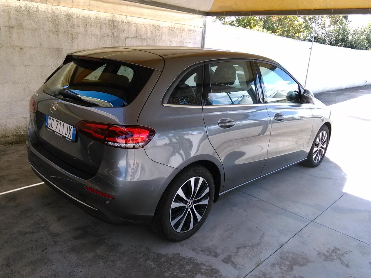 Mercedes-benz B 180 d Automatic Business Extra