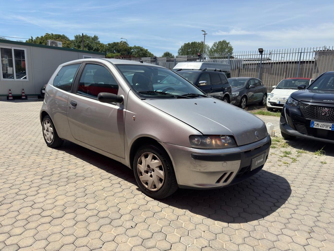 Fiat Punto ADATTA A NEOPATENTATI 1.2i 16V