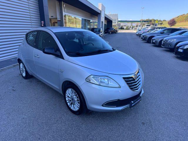 LANCIA Ypsilon 1.2 69 CV 5 porte GPL Gold OK NEOPATENTATI LPG
