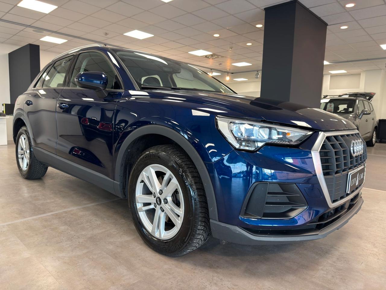 Audi Q3 35 TDI S tronic Business