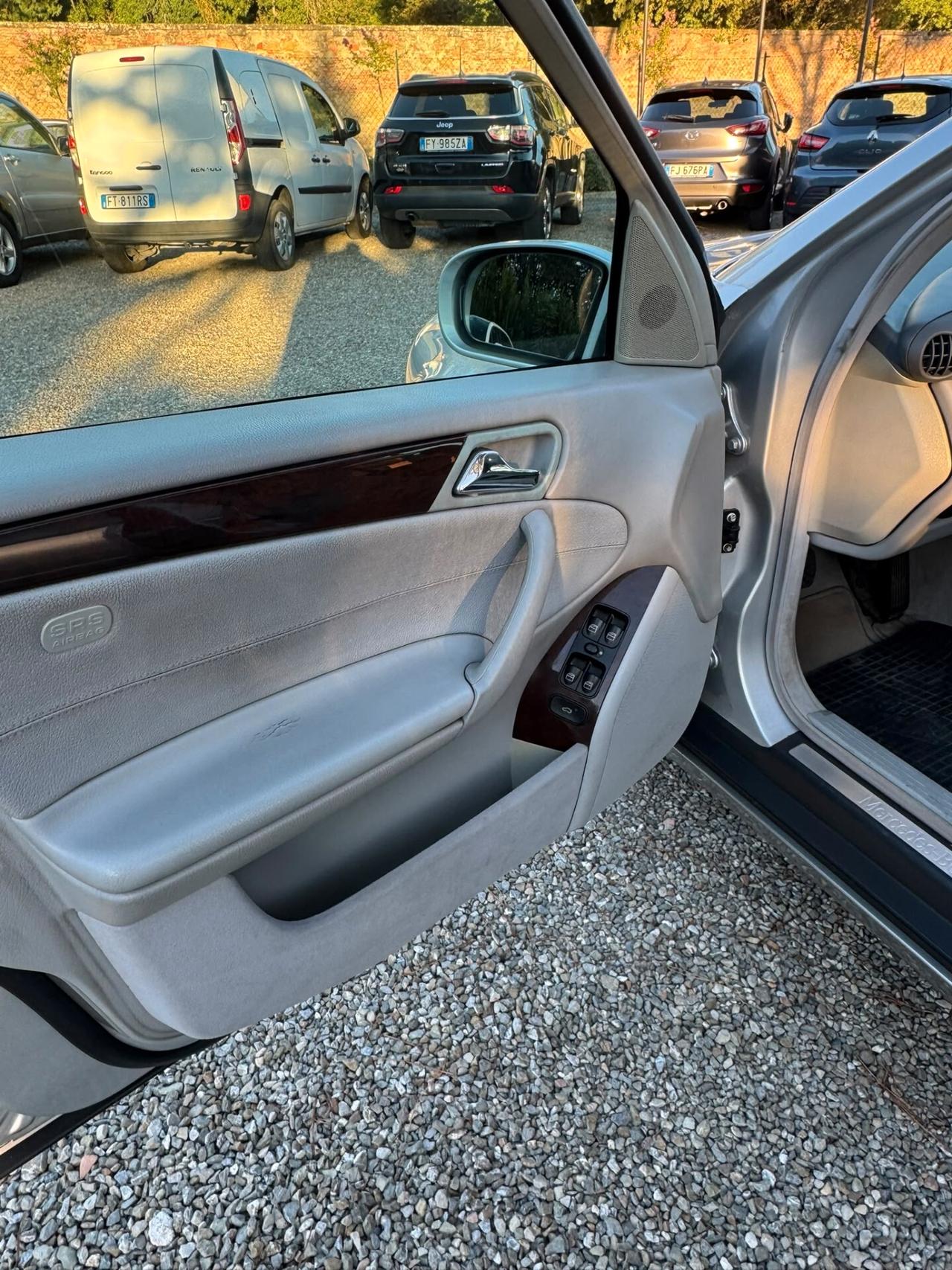 Mercedes-benz C 200 Kompressor Elegance UNICO PROPRIETARIO !!