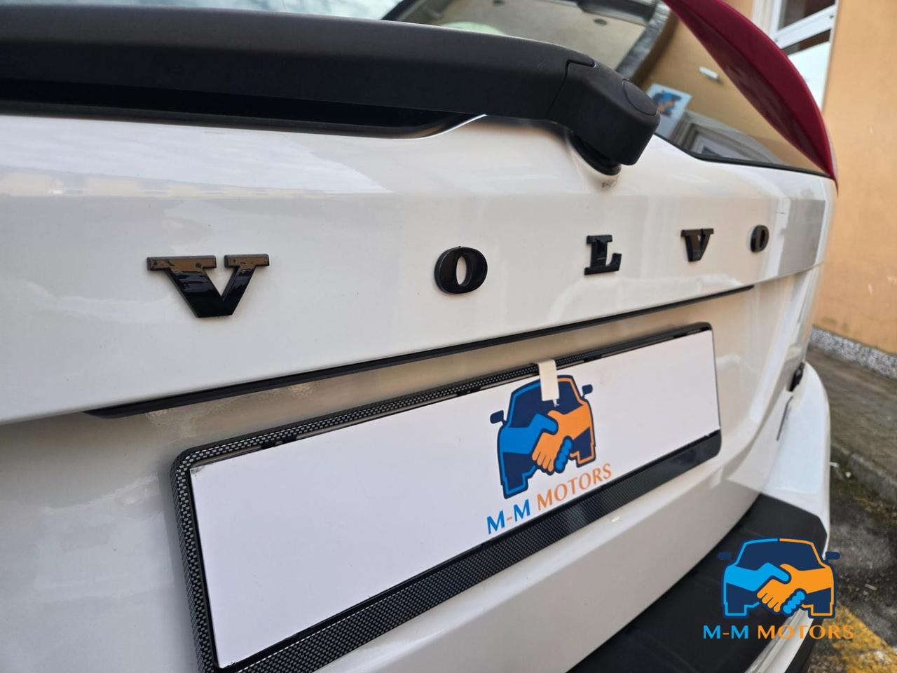 Volvo XC60 2.0 d4 (d3) R-design geartronic