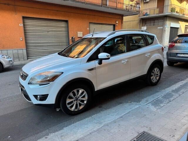 Ford Kuga 2.0 TDCi 136 CV 4WD Titanium