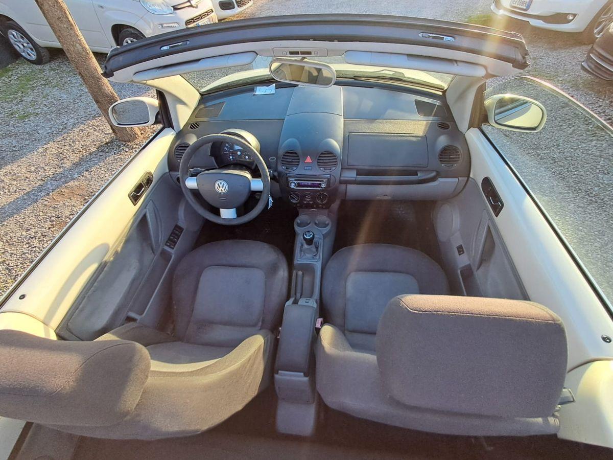 VOLKSWAGEN - New Beetle Cabrio - 1.6 Cabrio