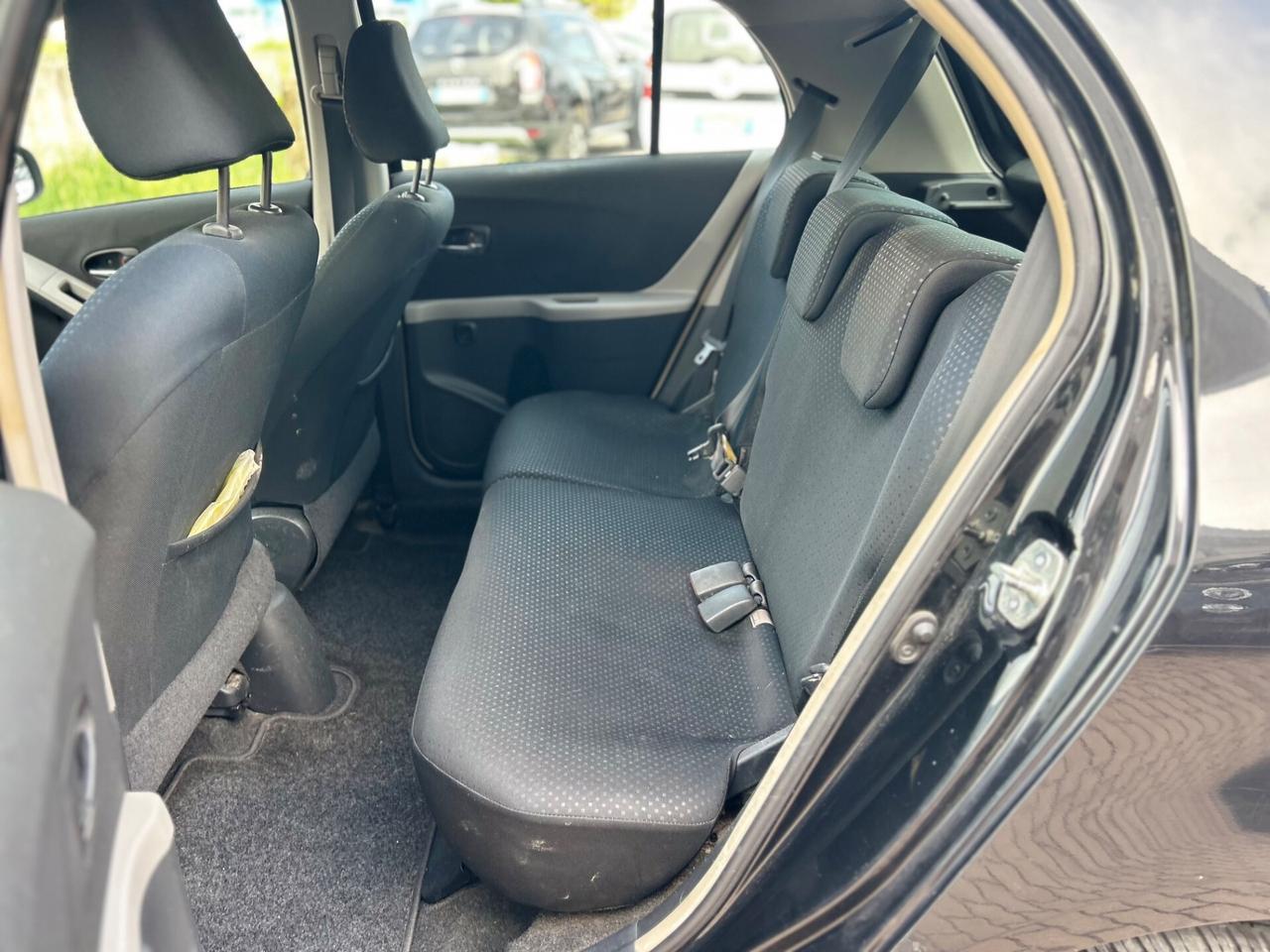 Toyota Yaris 1.4 D-4D DPF 5 porte Sol