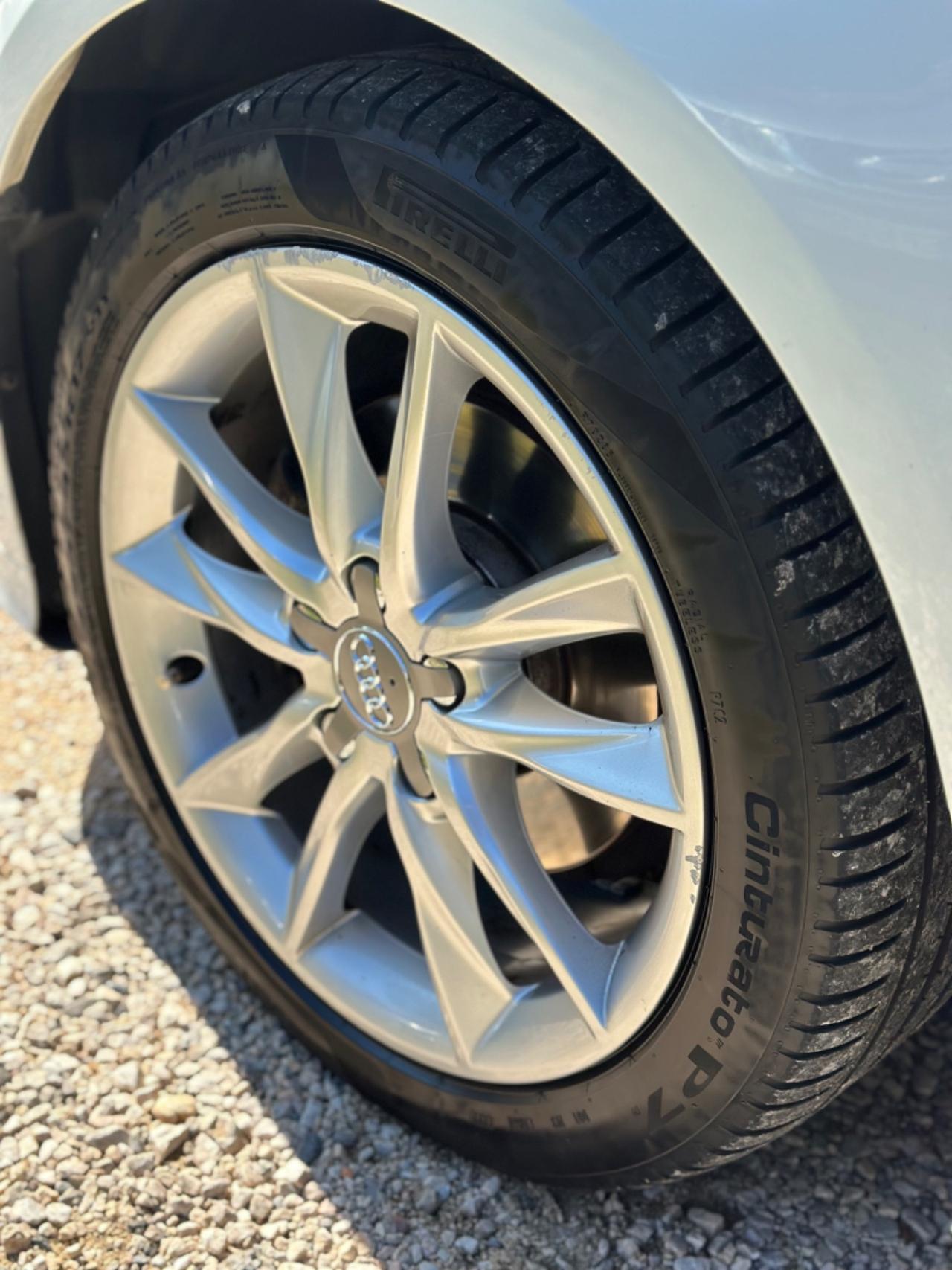 Audi A3 1.6 TDI SLINE KMCERT GARANZ UNICOPR