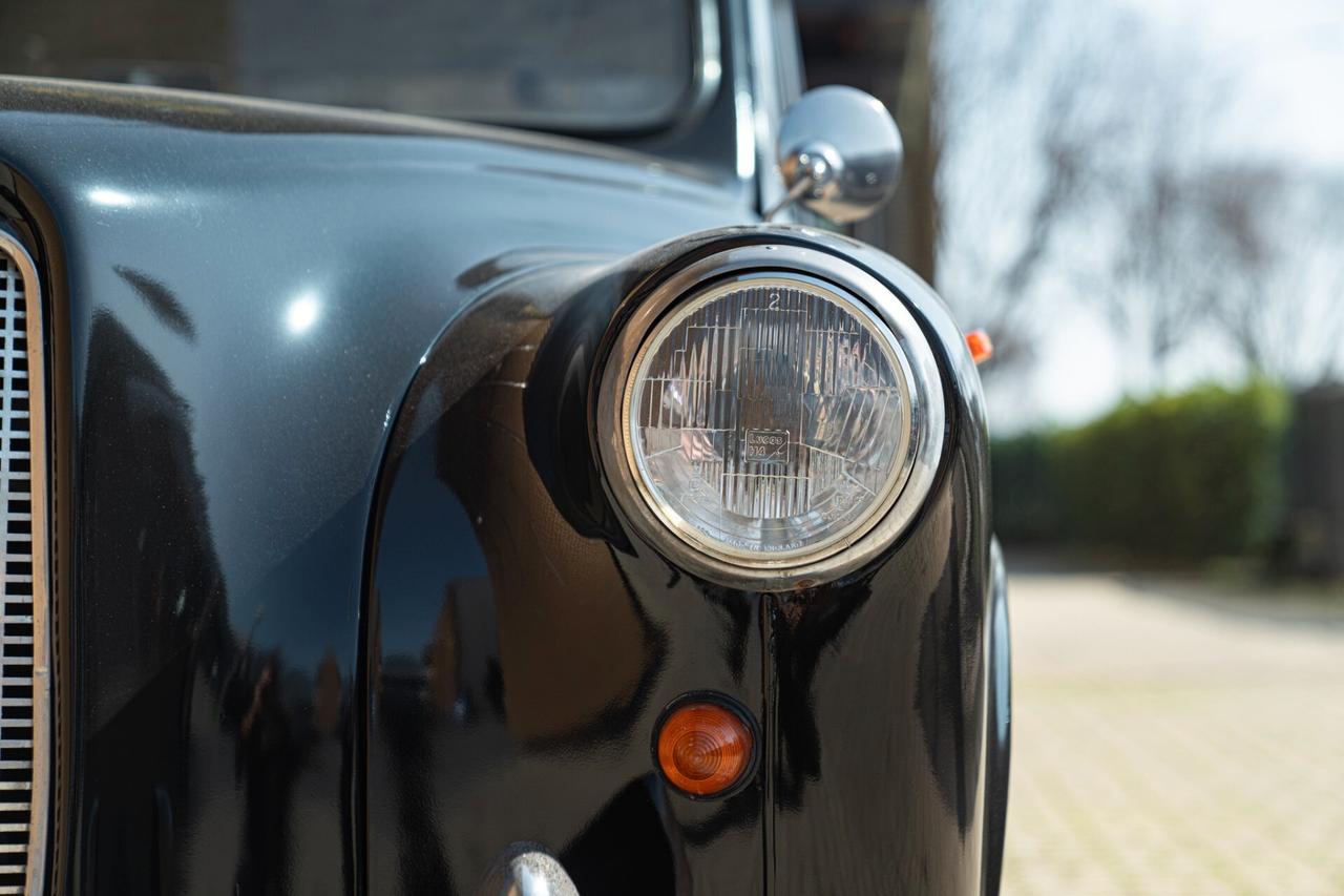 Austin FX4 "LONDON TAXI" - AUS00014