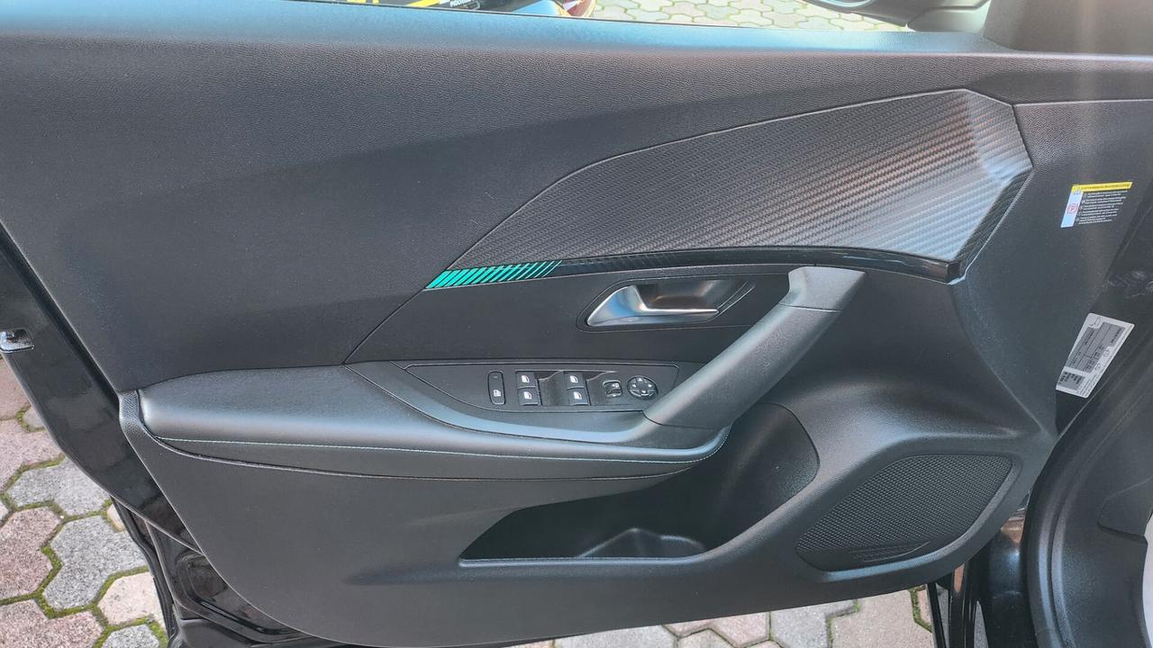 Peugeot 2008 PureTech 100 S&S Allure Pack