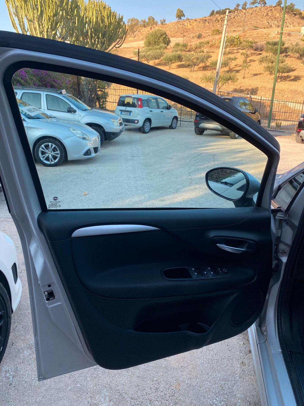 Fiat Punto Evo 1.3 Mjt 75 CV DPF 5 porte S&S Blue&Me
