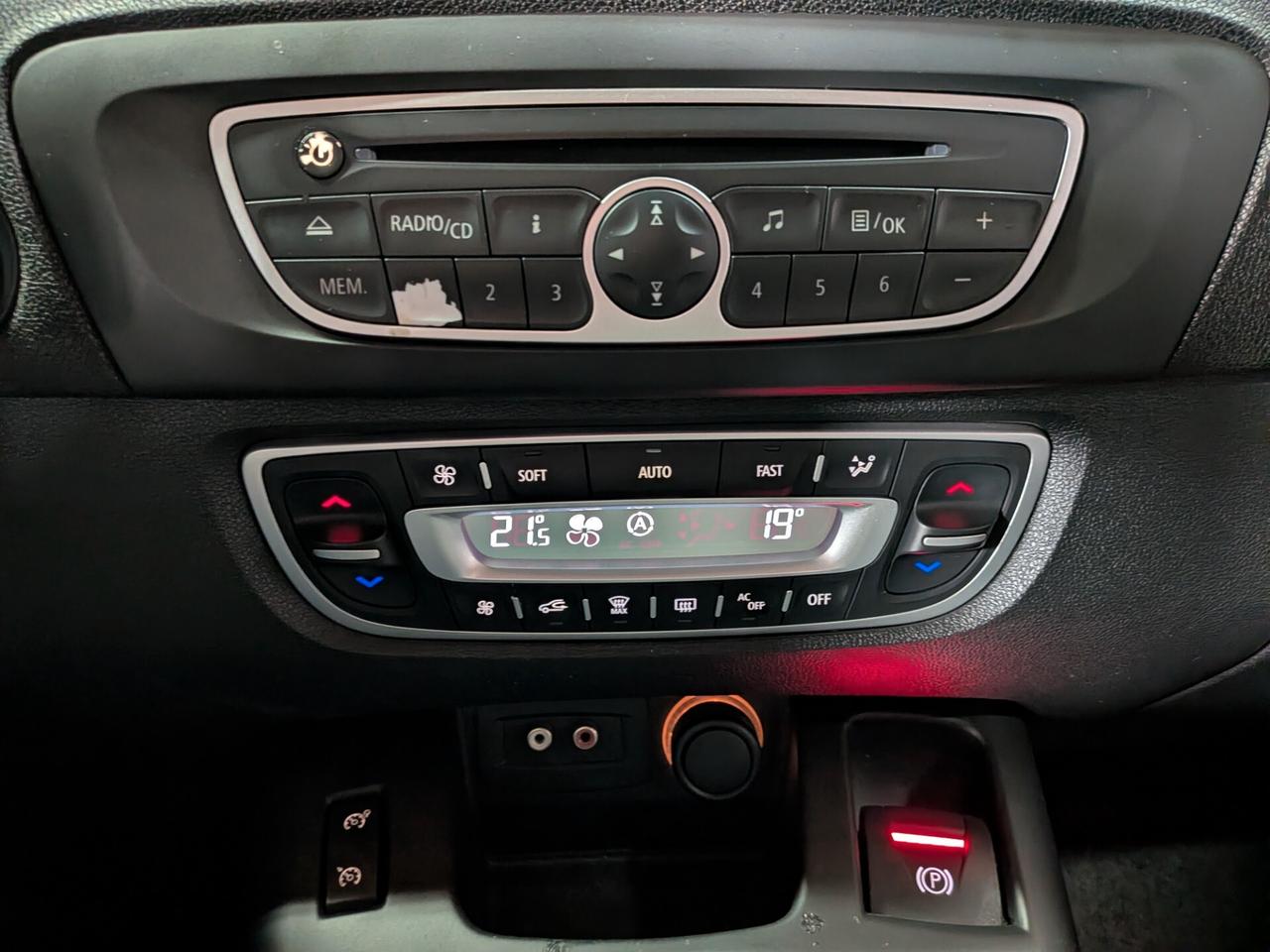 RENAULT SCENIC X-MOD 1.5 dCi 110CV