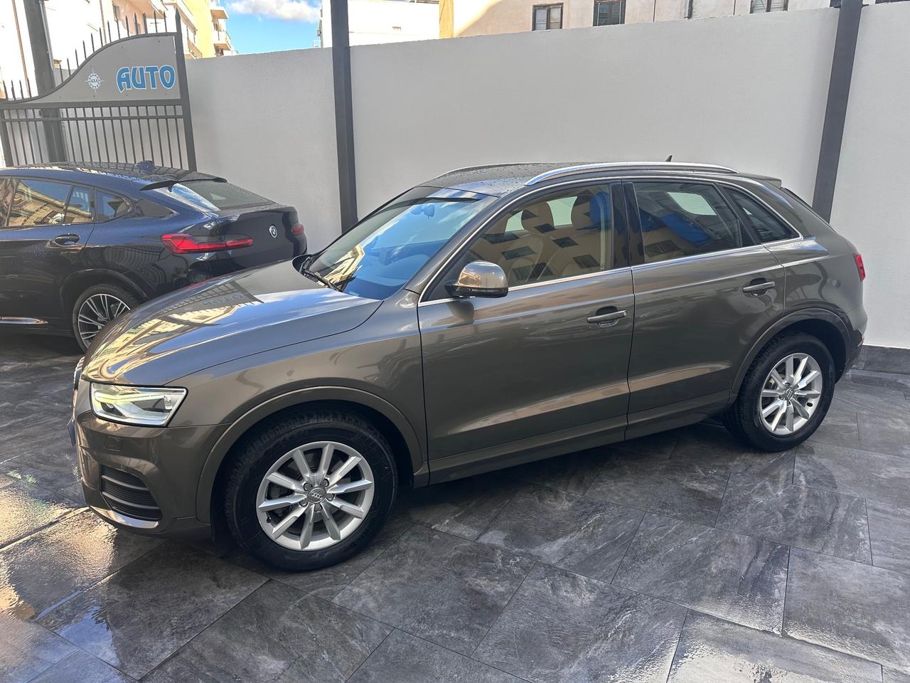 Audi Q3 2.0 TDI 120 CV Design