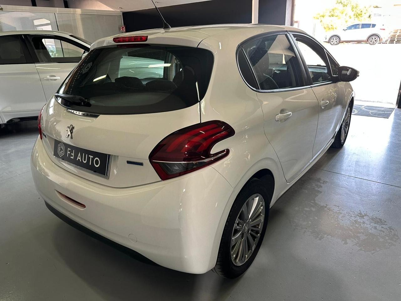 Peugeot 208 BlueHDi 75 5 porte Allure