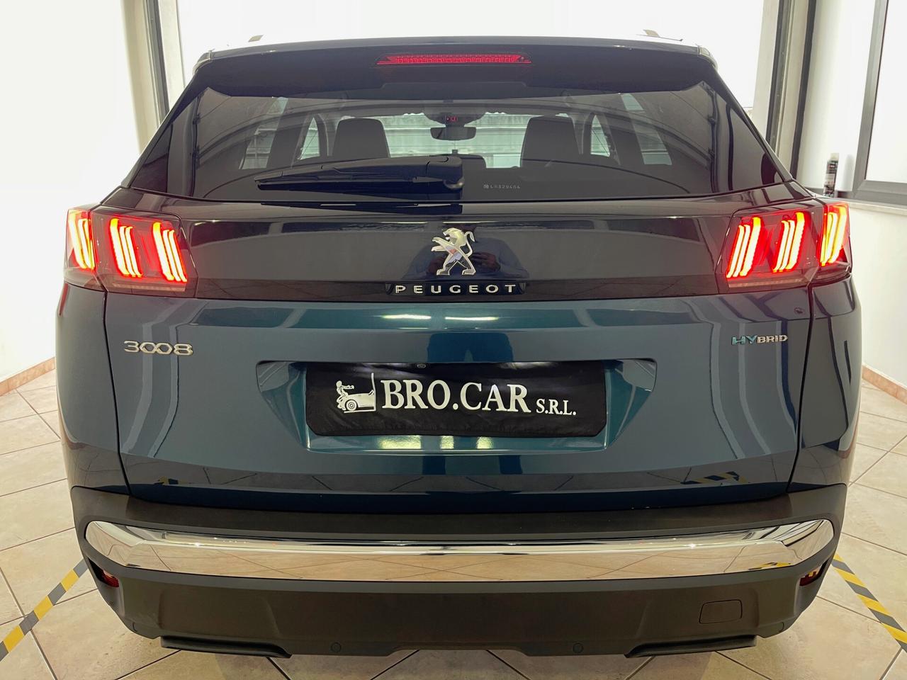 Peugeot 3008 Hybrid 181cv e-EAT8 Allure NO VINCOLO DI FINANZIAMENTO