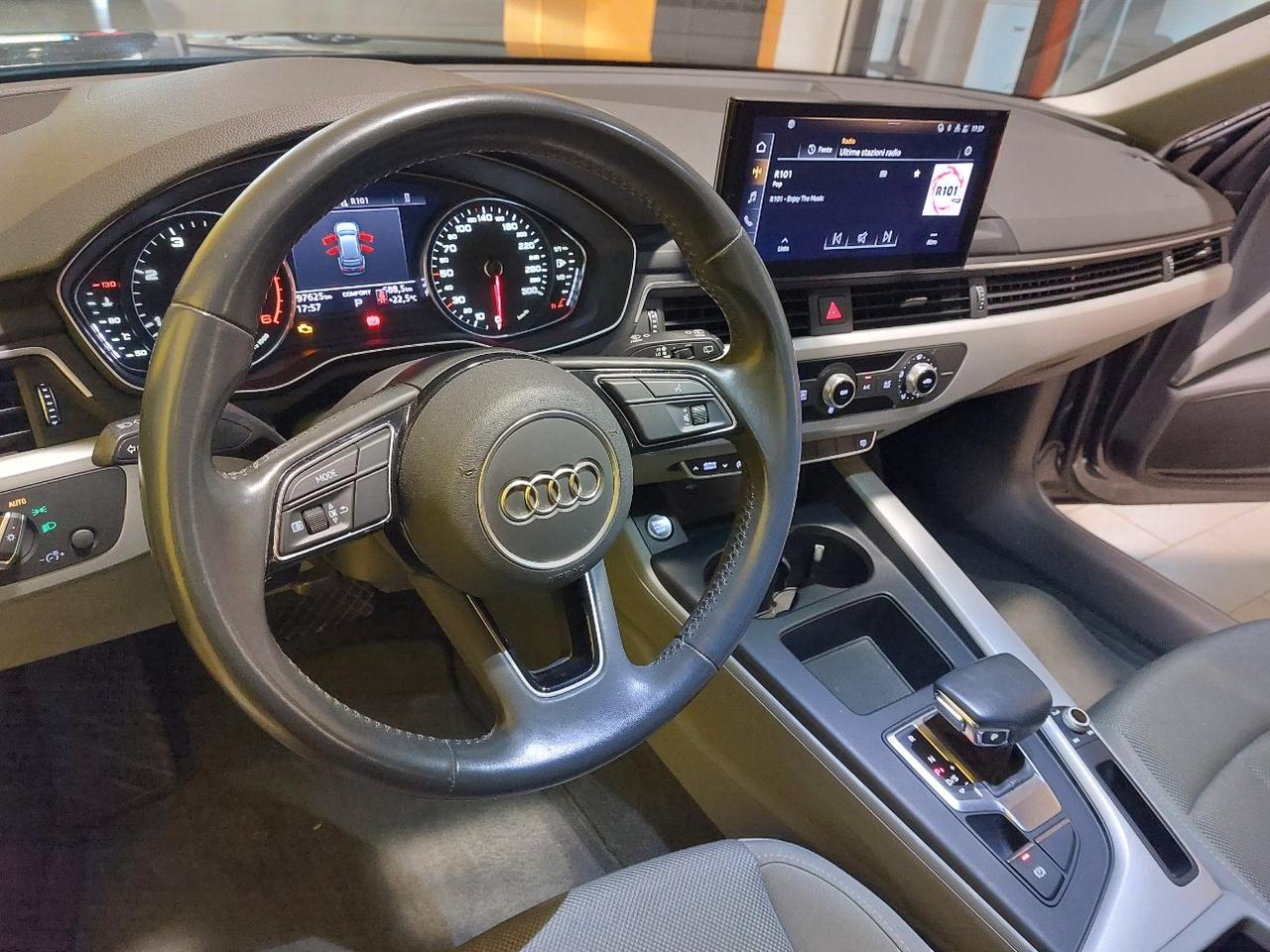 Audi A4 Avant 35 2.0 tdi mhev Business 163cv s-tronic