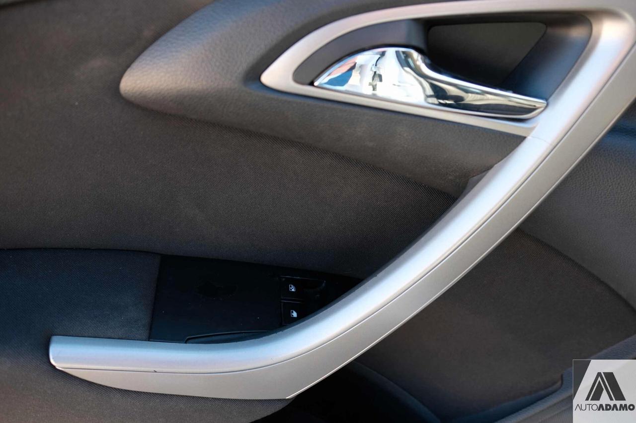 Opel Astra 1.7 CDTI 110CV 5 porte