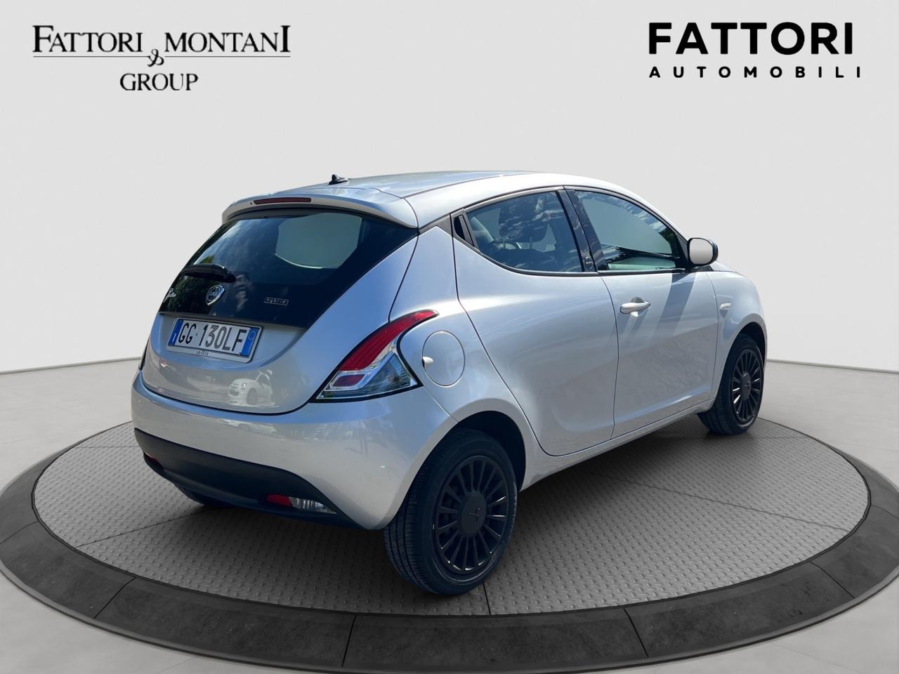 Lancia Ypsilon 1.0 FireFly 5 porte S&S Hybrid Ecochic Gold