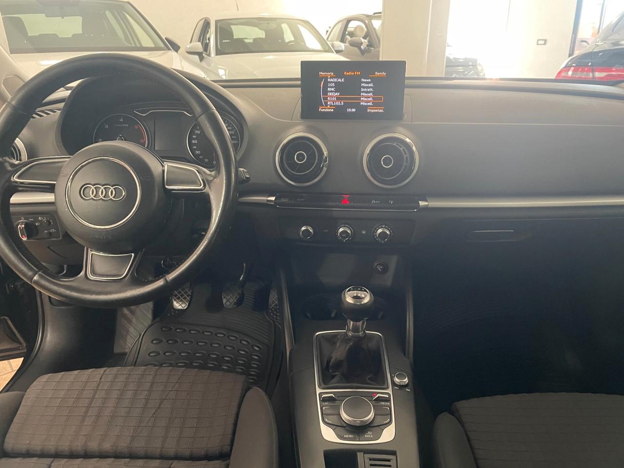 Audi A3 1.6 TDI ultra Attraction finanziabile