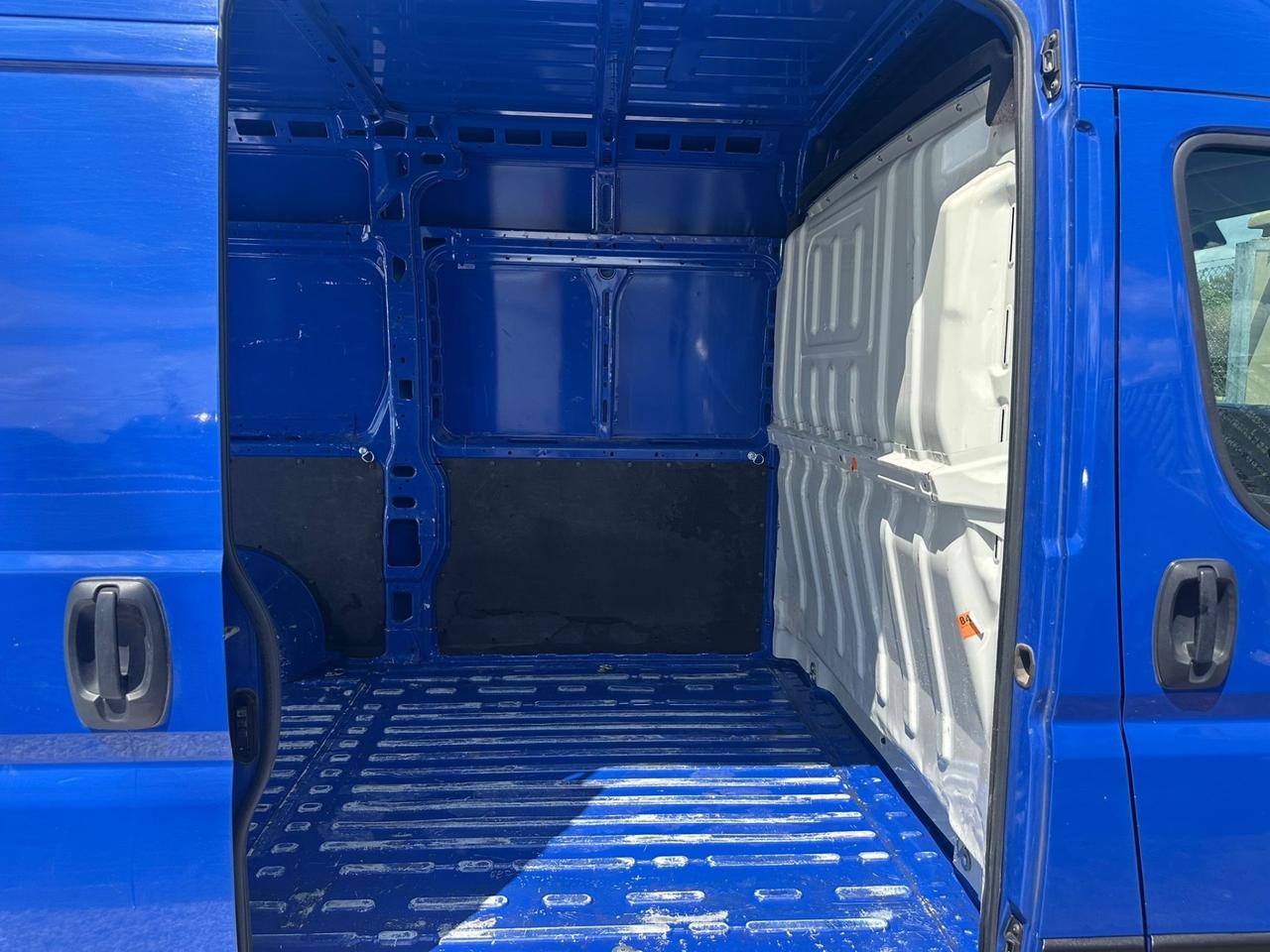 Peugeot Boxer 330 2.2 BlueHDi 140 Iva Compresa