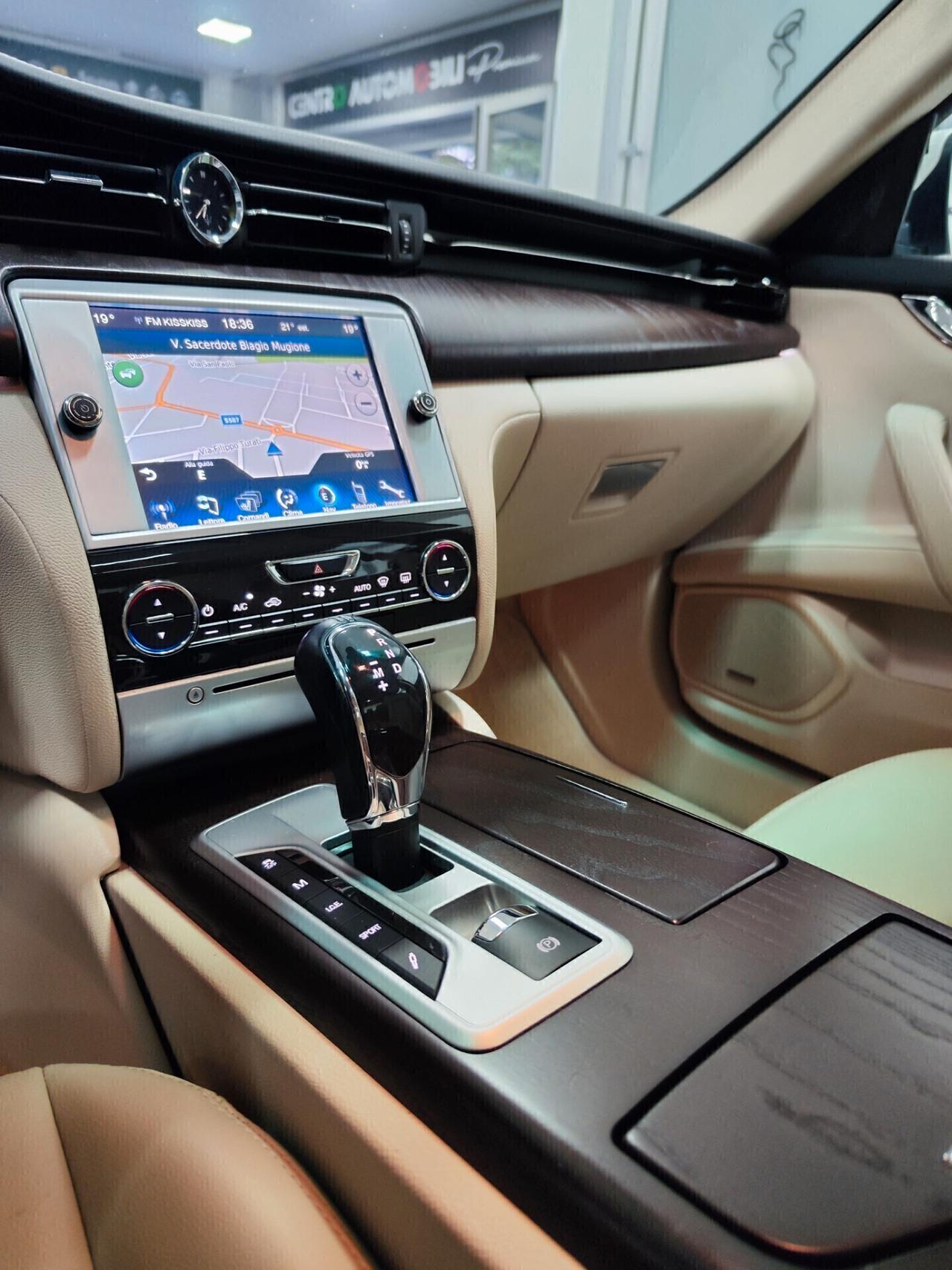 Maserati Quattroporte V6 Diesel 250 CV AWD Granlusso Tetto