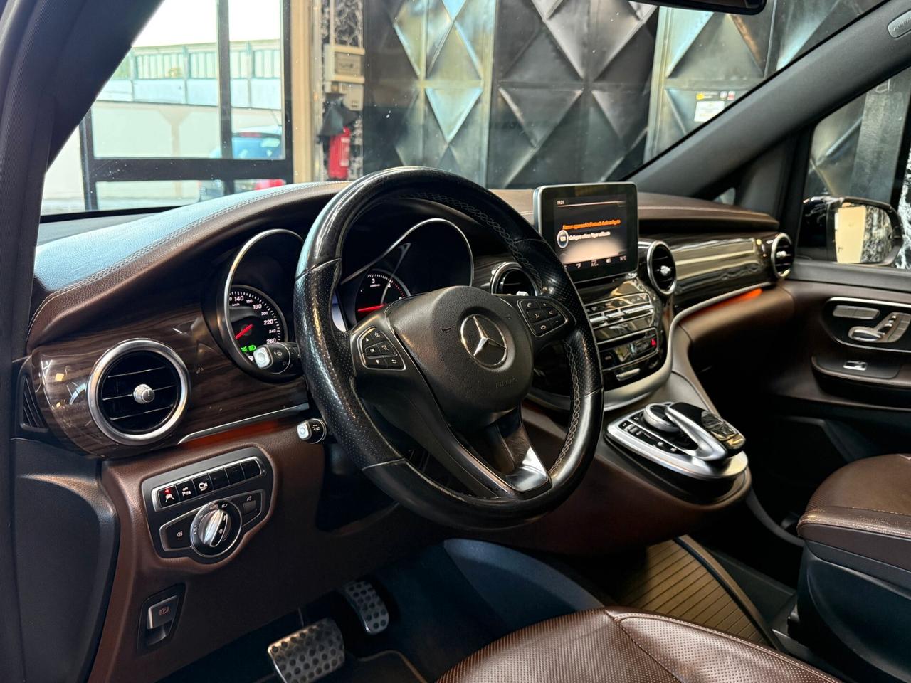 Mercedes-benz V 250 CDI BlueTEC Automatic Edition 1