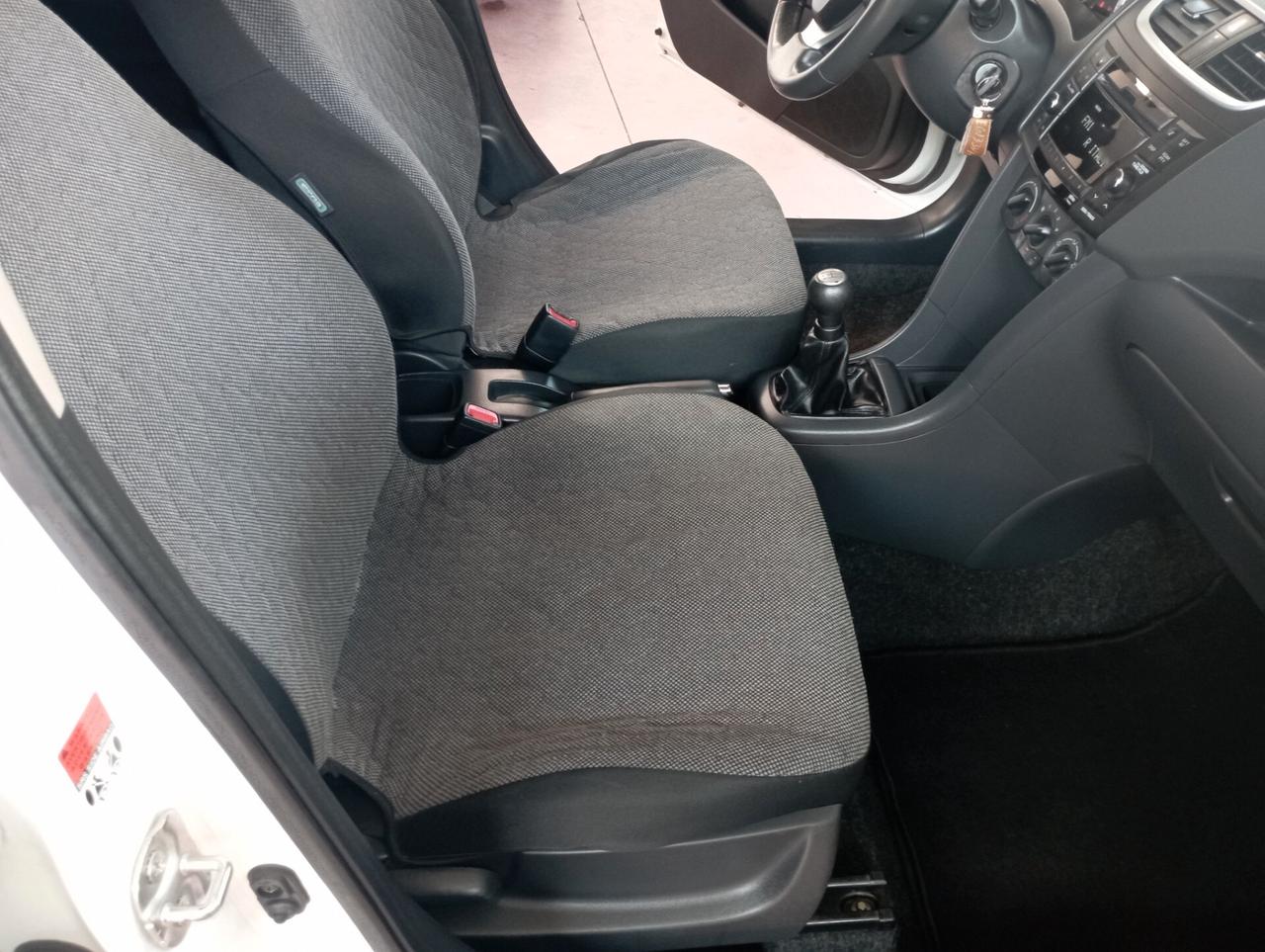 Suzuki Swift 1.3 DDiS 5 porte GL Top NEOPATENTATI OK