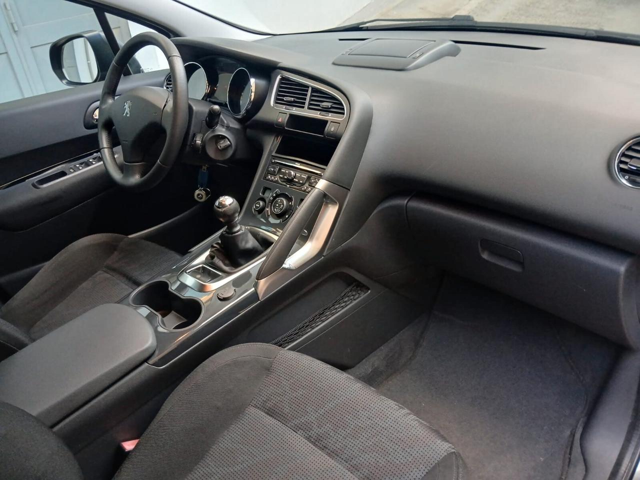 Peugeot 3008 1.6 HDi 110CV Business