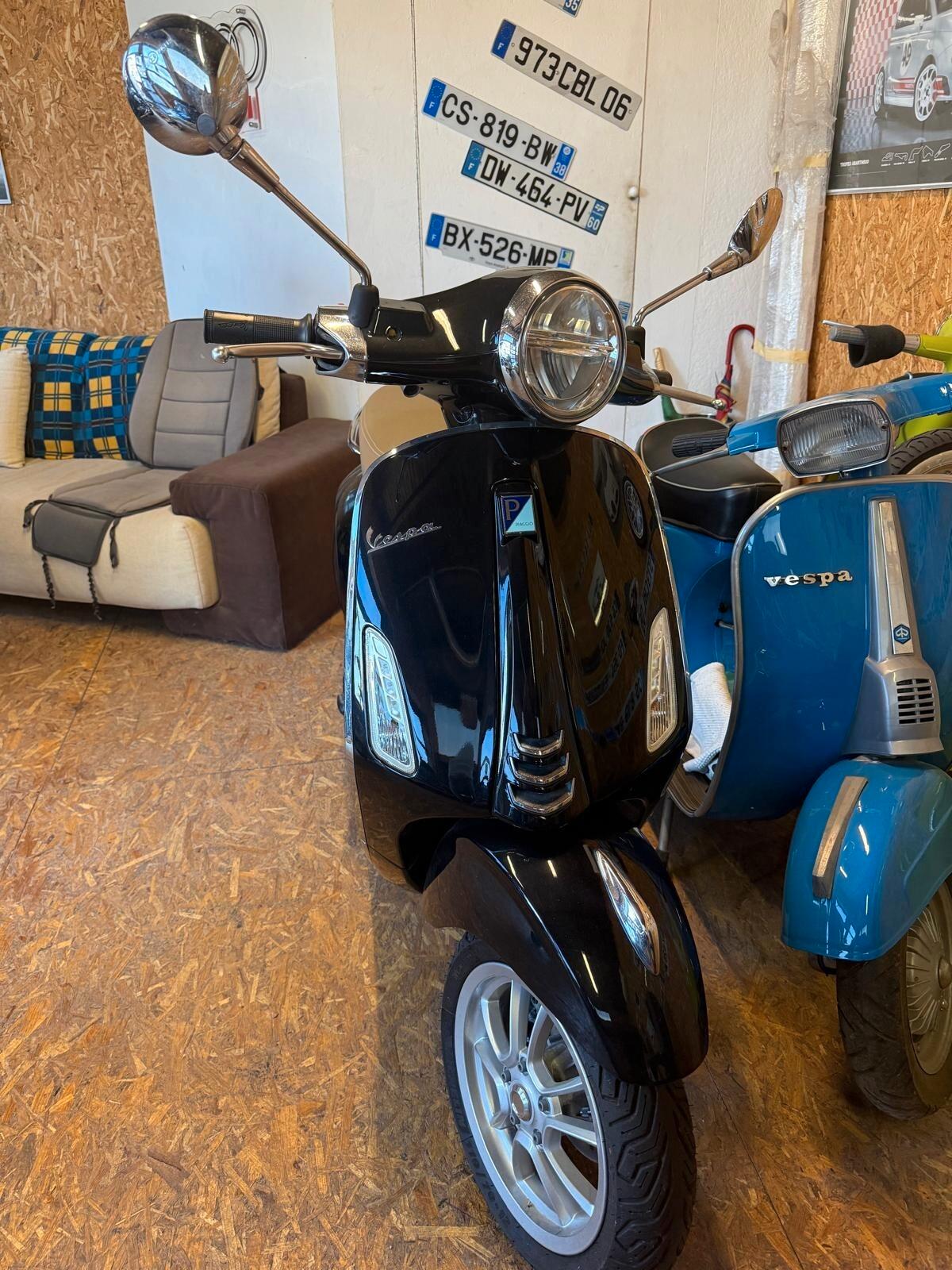 Piaggio Vespa 125 Primavera ""NESSUN OBBLIGO DI FINANAZIMENTO""