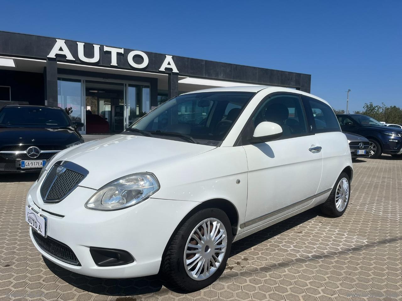 LANCIA Ypsilon 1.2 69 CV Platino