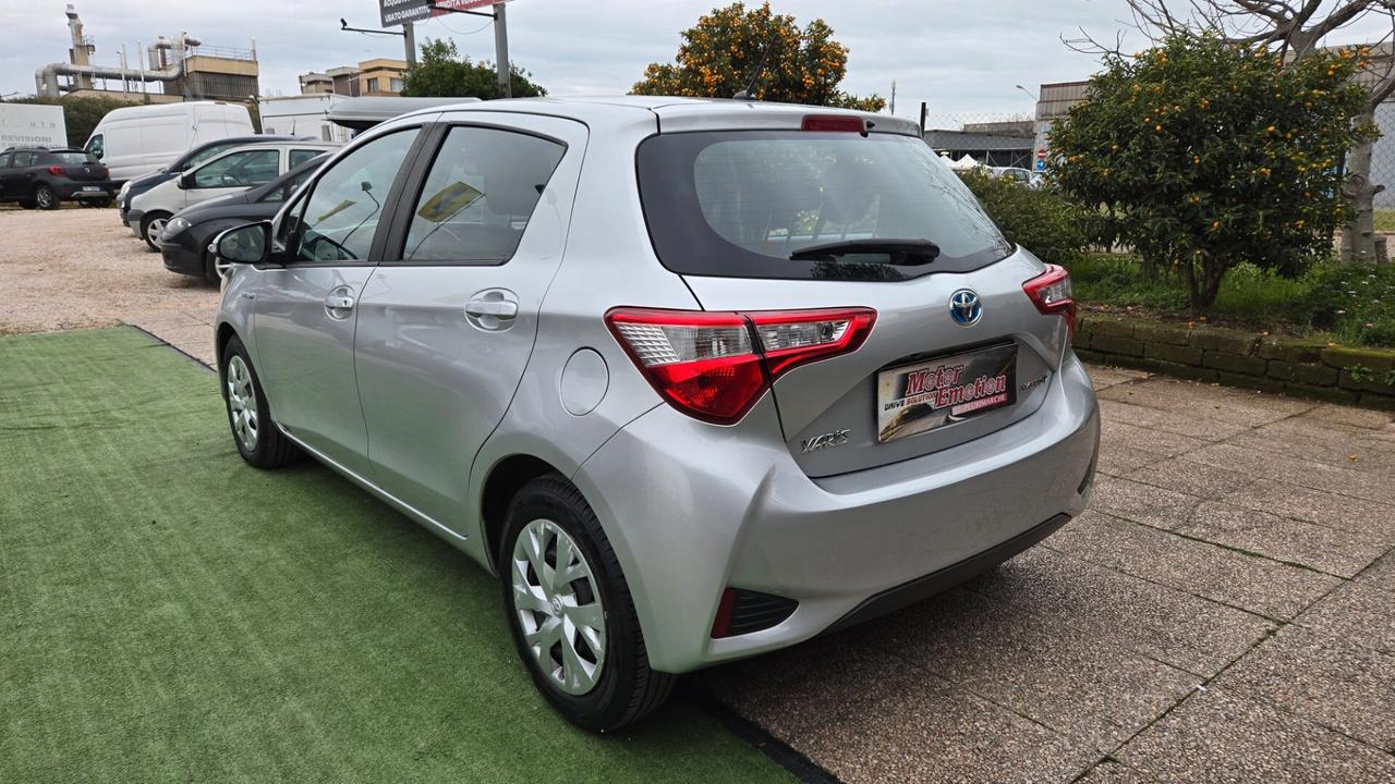 Toyota Yaris 1.5 Hybrid 5 porte Active