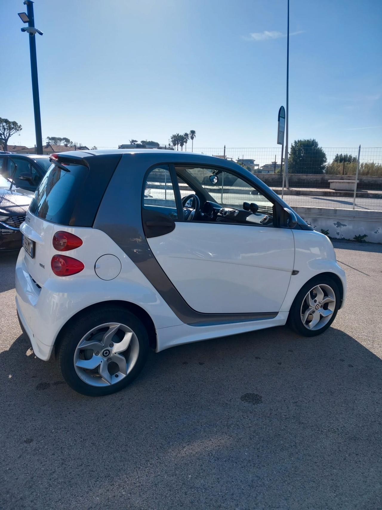 Smart ForTwo 1000 52 kW MHD passion