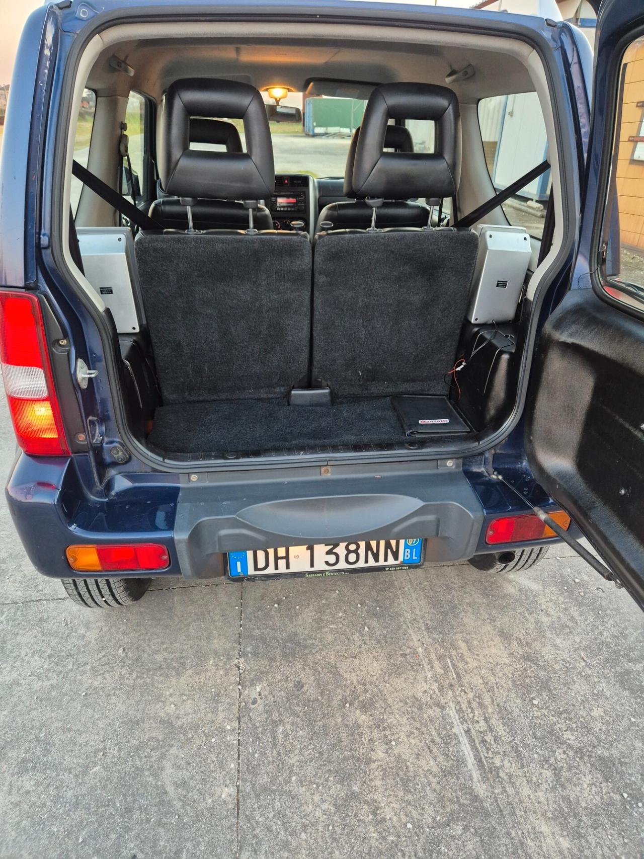 Suzuki Jimny 1.3i 16V cat 4WD JLX Più