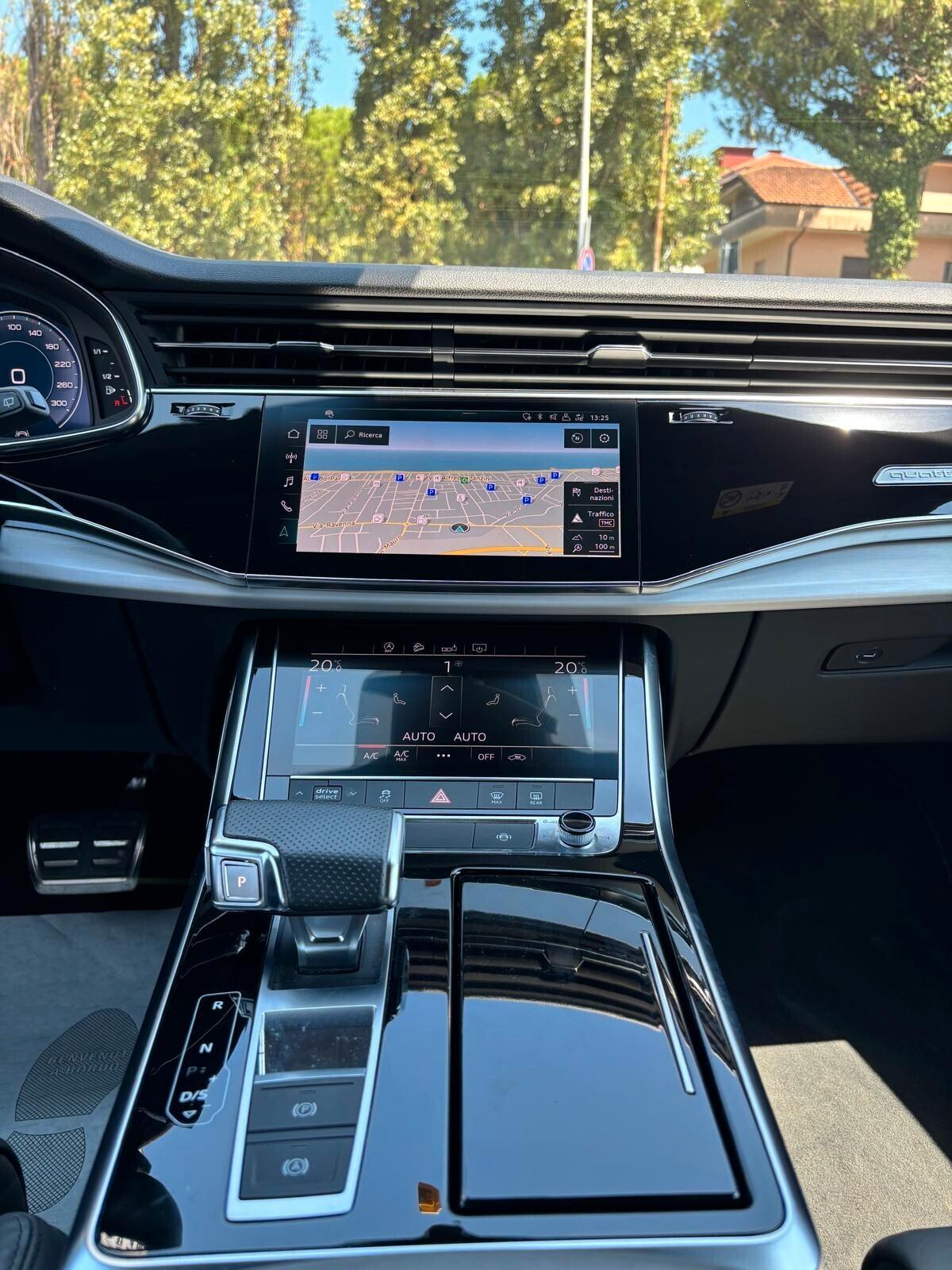 Audi Q8 50 TDI 286 CV quattro tiptronic Sport NESSUN VINCOLO