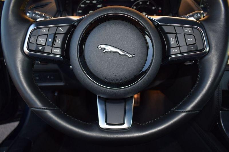 Jaguar F-Type 2.0 aut. Coupé R-Dynamic