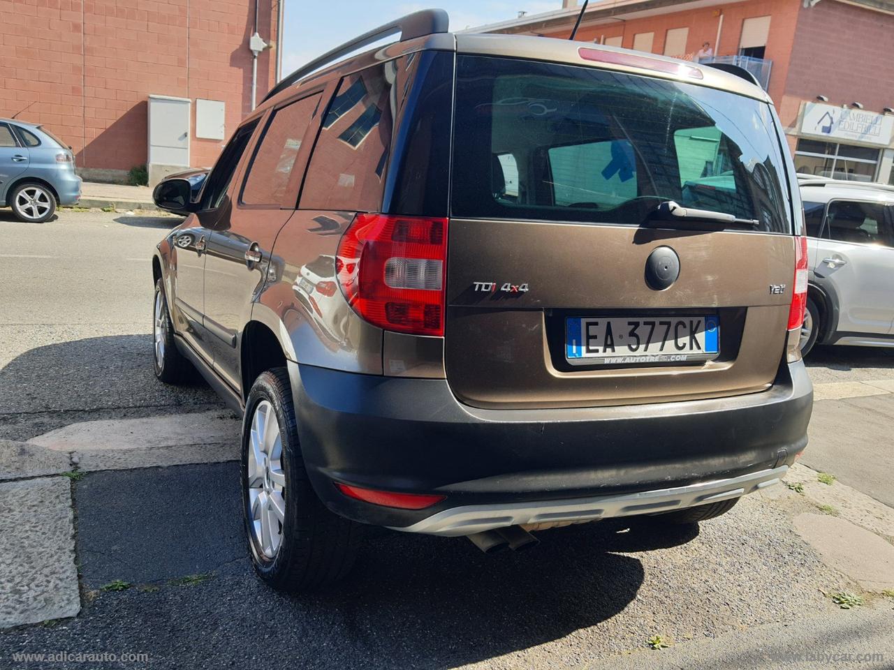 SKODA Yeti 2.0 TDI CR 140 CV 4x4 Adventure