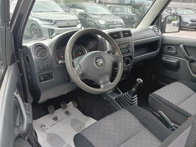 SUZUKI Jimny 1.3i 16V cat 4WD JLX