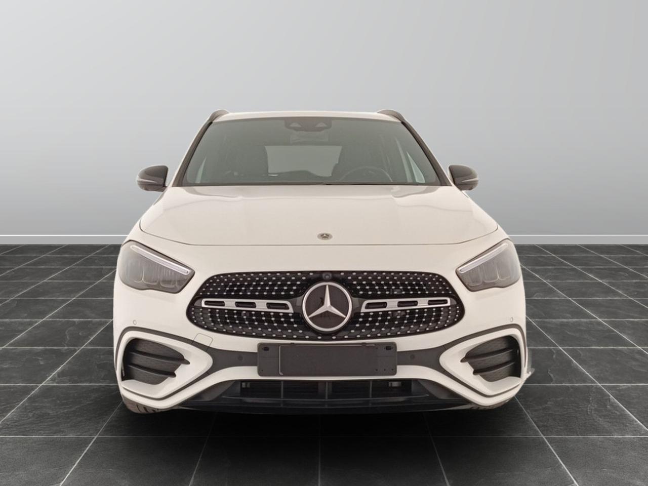Mercedes GLA 200 d amg line advanced plus 8g-dct