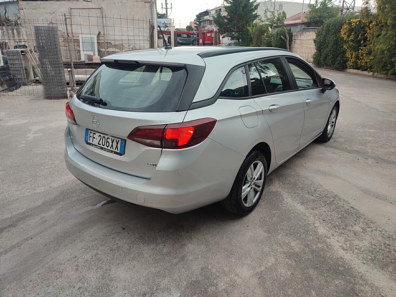 Opel Astra 1.6 CDTi 110CV Start&Stop Sports Tourer Innovation