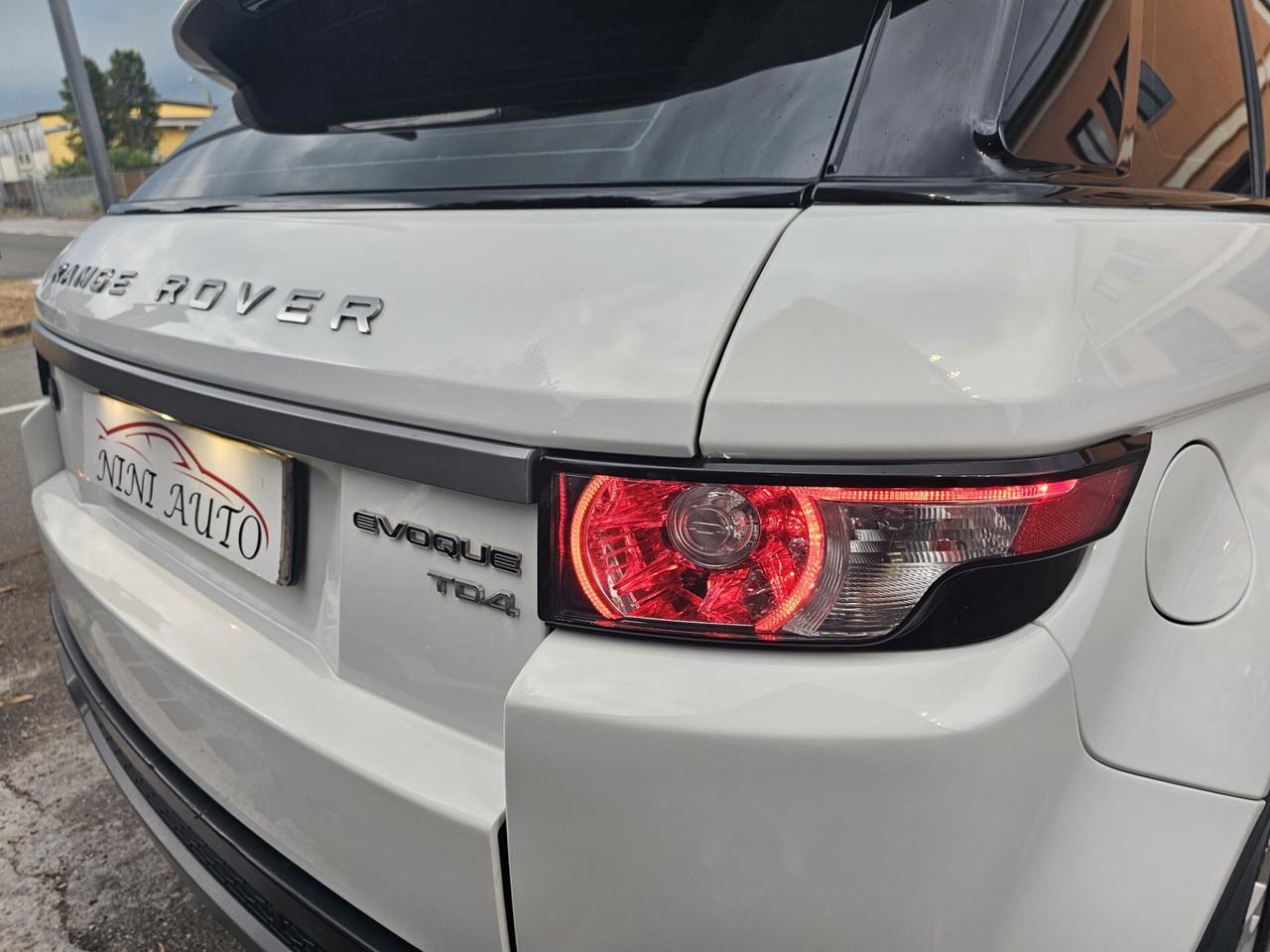 Land Rover Range Rover Evoque 2.2 TD4 150cv Pure*Pelle*Xeno*Gancio