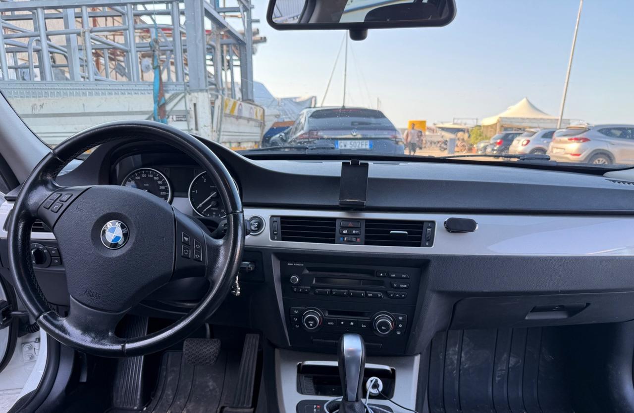Bmw 320 320d cat xDrive Touring Attiva