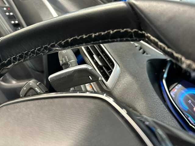 Peugeot 3008 Hybrid 225 e-EAT8 Allure